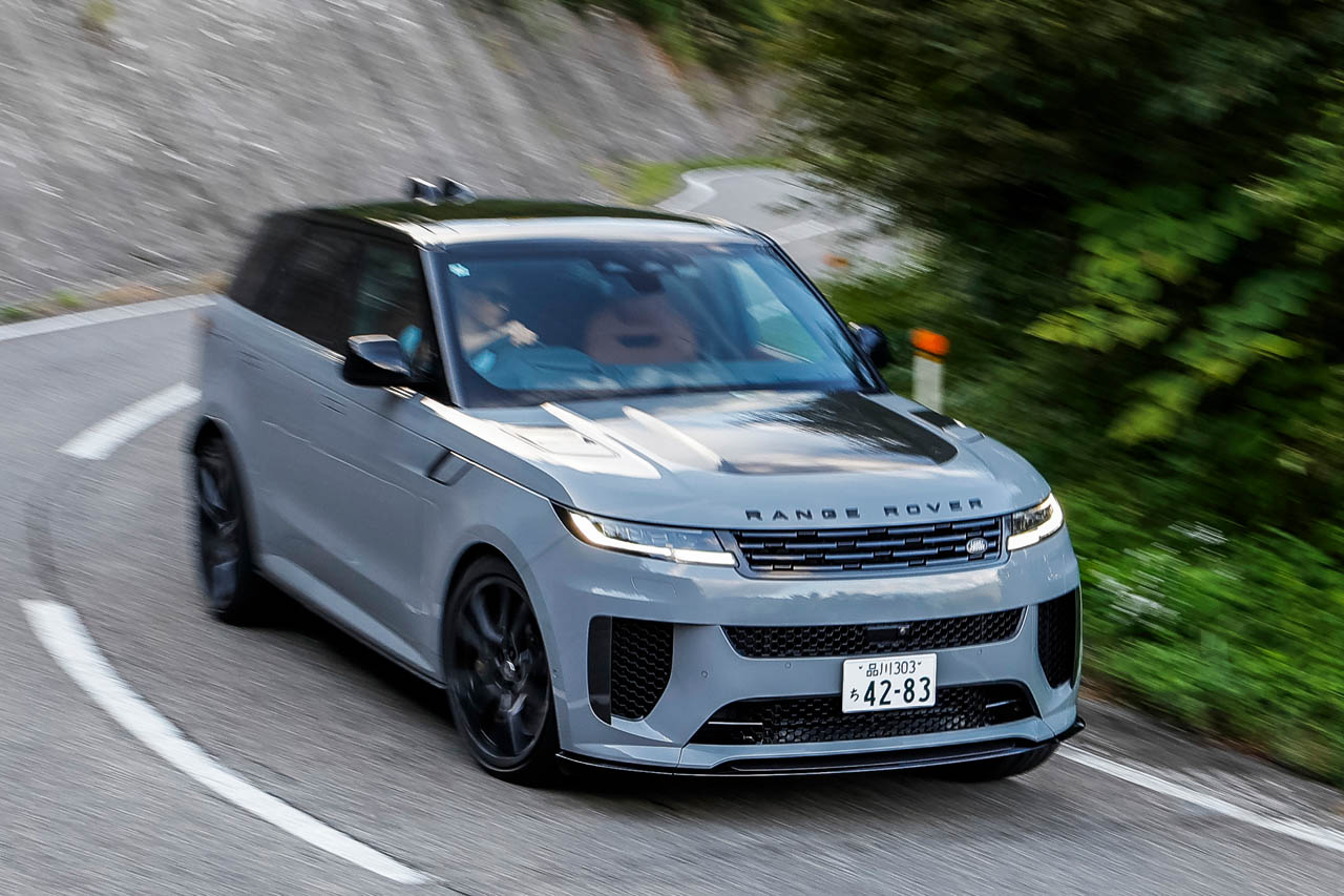 【試乗】白洲次郎が愛した“流儀”。最新「レンジローバー スポーツSV」に宿る、英国SUVの走りとは〈PR〉