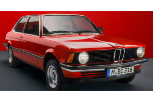 1975年に初代3シリーズ発表。
