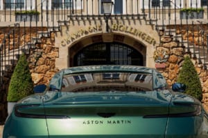 【英国王室御用達】アストンマーティンとシャンパーニュ・ボランジェが提携。伝統とクラフトマンシップが共鳴する新たな章へ