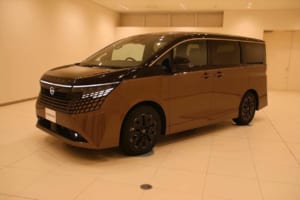 日産エルグランド