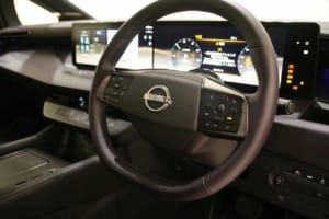 日産エルグランド