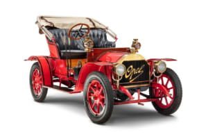 1909年、初期の小型車オペル4/8psのドクトルヴァーゲン。狙い通り医師達に支持され、一般者にも人気を得、オペルがドイツ国内最大の自動車生産量を達成する原動力に。