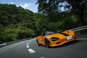 マクラーレン750Sスパイダー