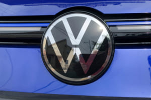 VWマークのロゴ。写真はリアのVWマーク。