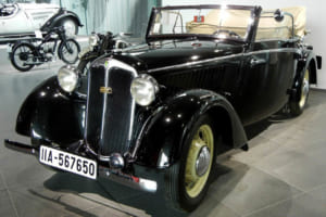 1937年のDKW F 5 Front-Luxus-Cabriolet 2シーター。