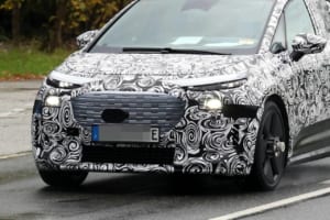 アウディ「A2」がEVで復活か。Q2後継の最小クロスオーバー、新型プロトタイプを初捕捉