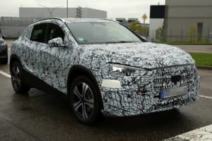 メルセデスベンツGLA