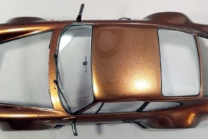タミヤのボディとフジミのシャシーで作る1/24スケール・プラモデルのポルシェ911ターボ