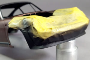 タミヤのボディとフジミのシャシーで作る1/24スケール・プラモデルのポルシェ911ターボ