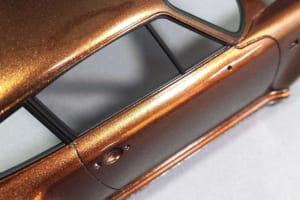 タミヤのボディとフジミのシャシーで作る1/24スケール・プラモデルのポルシェ911ターボ