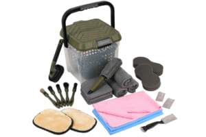 耐荷重100kgの「踏み台バケツ」が核。収納性も追求したネセクト「洗車セット25点」が高所洗車を変える【LE VOLANT注目アイテム】