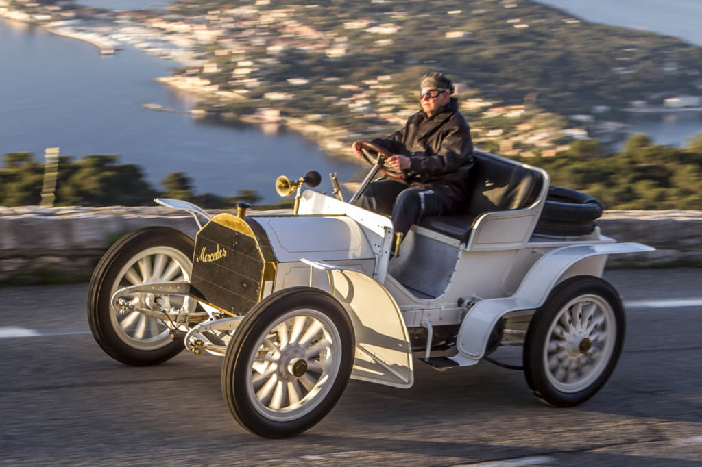 メルセデス 35hpの後継モデル、メルセデス・シンプレックス 40hp。写真は1903年モデル。