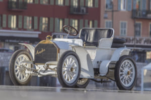 メルセデス 35hpの後継モデル、メルセデス・シンプレックス 40hp。写真は1903年モデル。