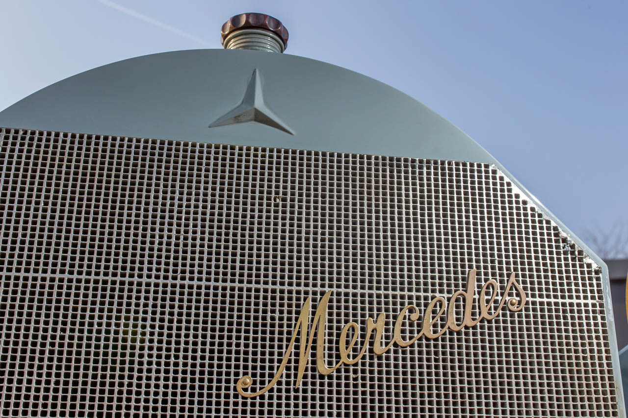 メルセデス 35hpの後継モデル、メルセデス・シンプレックス 40hp。写真は1903年モデル。