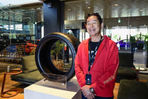 ランボルギーニ・テメラリオ専用のブリヂストン・ポテンザスポーツと土屋圭市氏