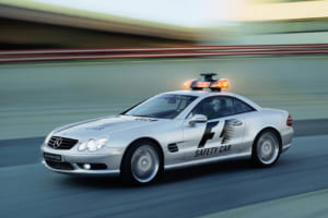 2001-2002年:メルセデス・ベンツ SL 55 AMG(R230)。