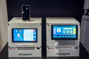 楽NAVIの2023年/2024年モデルが2025年11月27日のアップデートで、「Apple CarPlay」「Android AutoTM 」に対応することとなった