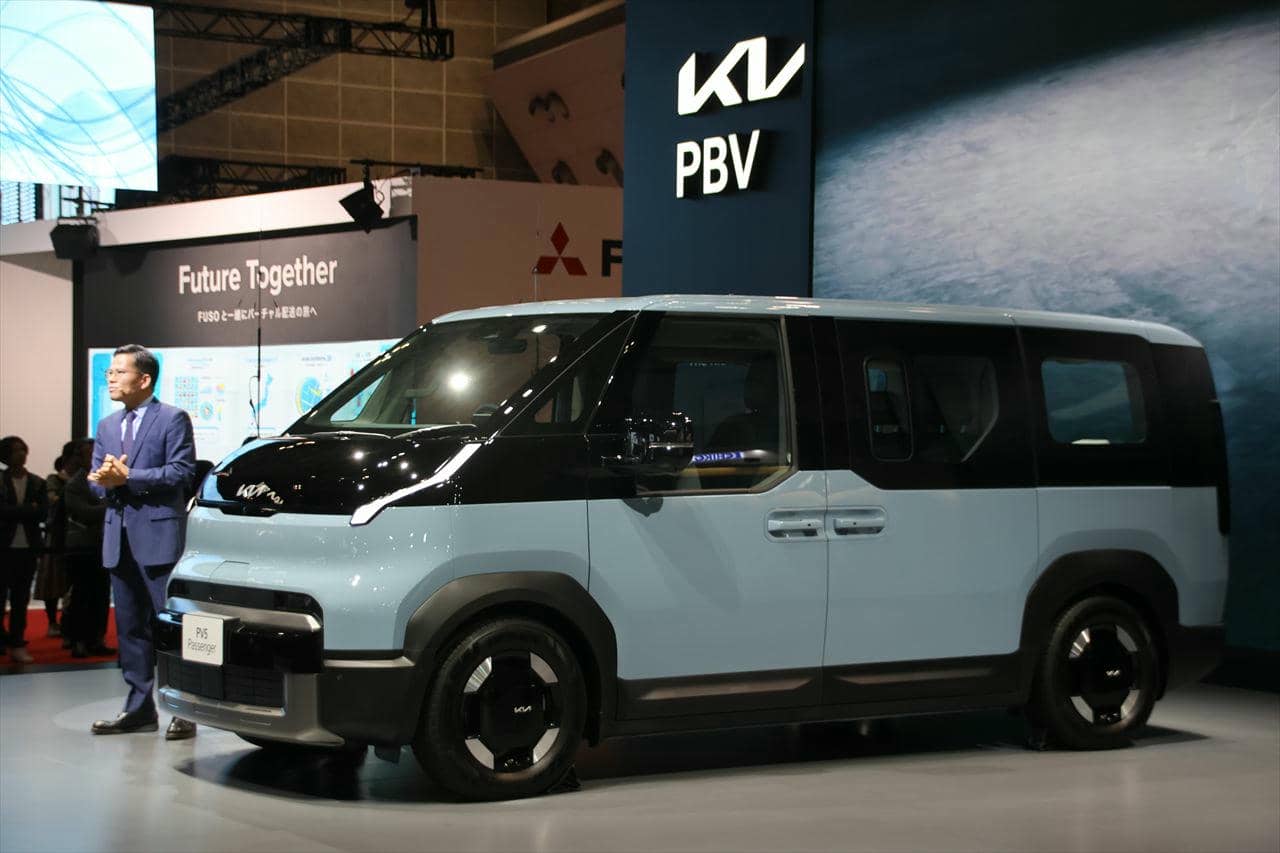 黒船か、物流の「救世主」か。 韓国KIA、商用EV「PV5」で日本再上陸。その本気度と勝算【JMS 2025】