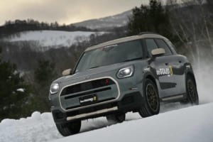 ヨコハマ アイスガード8