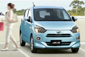 ミラ イース 〔DAIHATSU〕