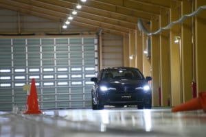 ヨコハマ アイスガード8