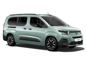 アクアグリーンをまとったシトロエン・ベルランゴ LONG MAX BlueHDi XTR Grip Control Package（7人乗り）