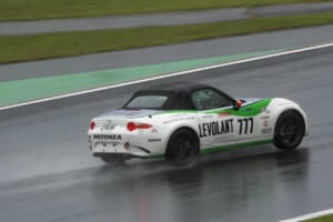 第36回メディア対抗ロードスター耐久レース