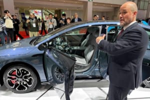 イヴァン・エスピノーサCEO