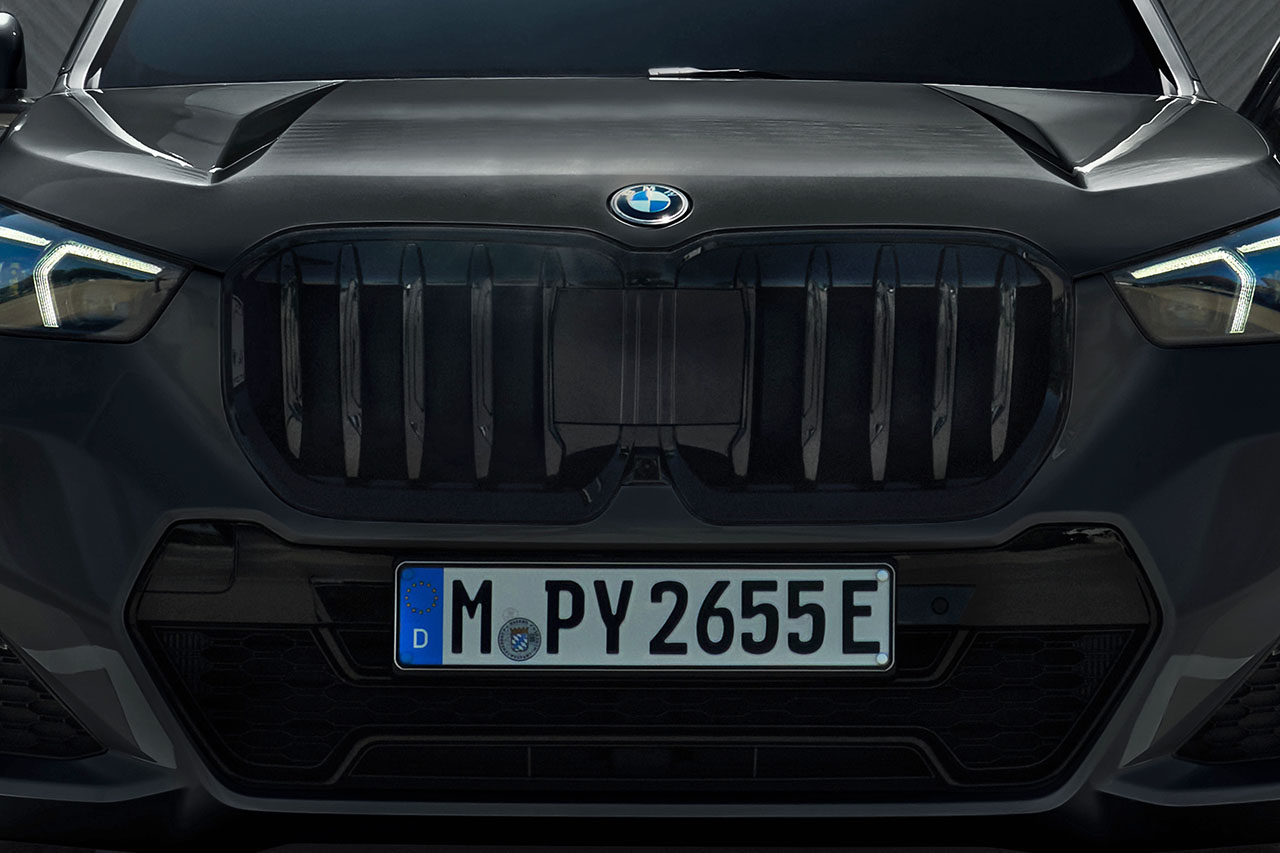 漆黒のBMW「X1」、240台限定で登場。特別仕様車「Edition Shadow」は