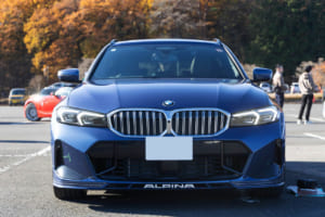 2024年式アルピナB3 ツーリング：北海道に2回行っているので、2024年式の新車だが走行距離が1万1000kmまで伸びている。