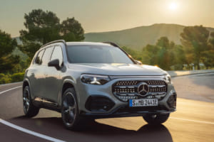 【詳細解説】メルセデス新型「GLB」世界初公開。800V・航続631kmを実現し、伝統の「7人乗り」も守り抜いた多才な進化