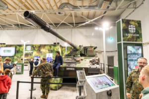 エッセンショーには毎年ドイツ連邦軍が出展しています。常に人だかりができる隠れた人気スポット。