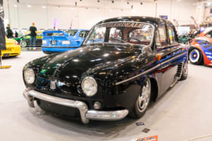 ルノー・ドーフィン：内外装はあえて当時のままの姿を維持している。