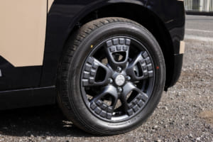 新型 三菱 デリカミニ T Premium DELIMARU Package（4WD）