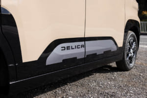 新型 三菱 デリカミニ T Premium DELIMARU Package（4WD）