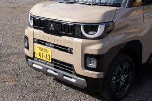 新型 三菱 デリカミニ T Premium DELIMARU Package（4WD）