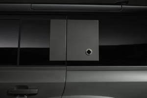 最新フラッグシップモデル、ディフェンダー・オクタ