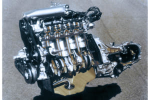 1976年にデビューしたアウディの直列5気筒エンジン