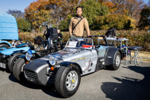 本家よりお先にEV化!? 機械メーカー技術者が公道用に仕立てた「3/4スケールの電動セブン」