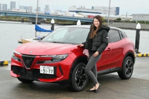 アルファロメオ・ジュニアと黒木美珠さん