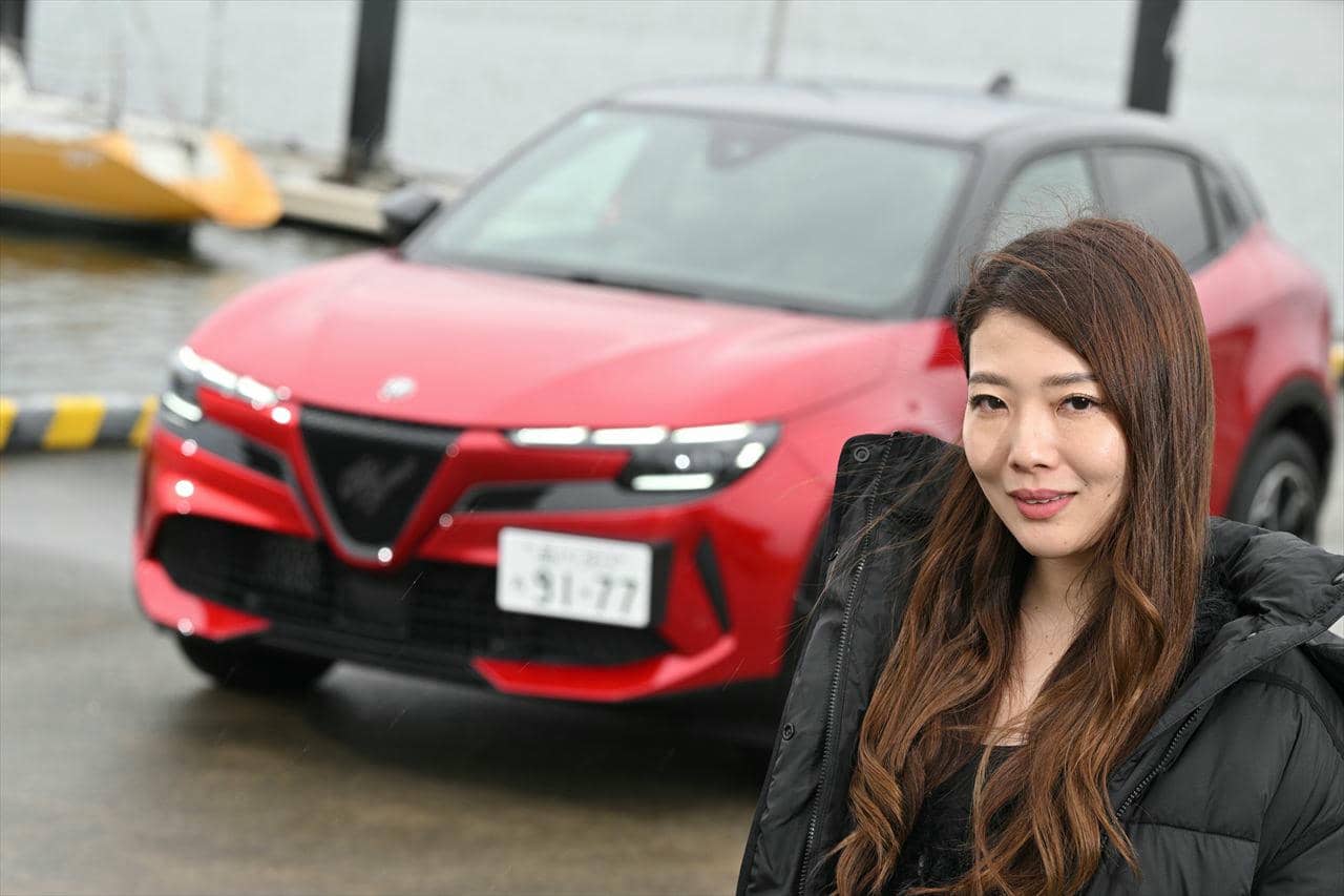 30歳目前、求めたのは日常に潜む“色気”。アルファ・ロメオ「ジュニア」は、移動手段を超えた“相棒”になるか【黒木美珠の輸入車デビューへの道】