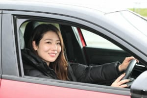 アルファロメオ・ジュニアと黒木美珠さん