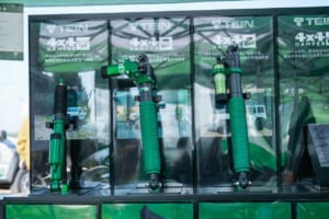 テイン「4×4 ダンパー グラベル2