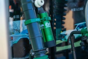 テイン「4×4 ダンパー グラベル2