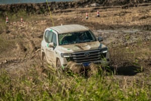 テイン「4×4 ダンパー グラベル2