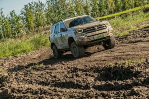 テイン「4×4 ダンパー グラベル2