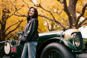 黒木メイサと名車6台、黄金色の東京を駆ける。新旧ベントレーが共演した「コンボイ・イン・トーキョー」