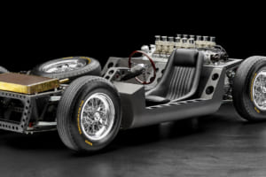 【ミウラ生誕60周年】ランボルギーニが示した「裸のシャシー」の真実。1965年トリノ、元祖スーパーカーの原点