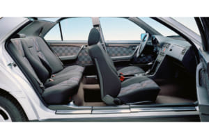 室内空間を設計する重要なポイントは人間を最優先すること。写真はCクラス／W202。