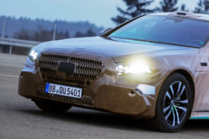 なぜロボタクシーに「新型Sクラス」なのか？ メルセデスが最高級車を選んだ“必然”とフェイルセーフの真価